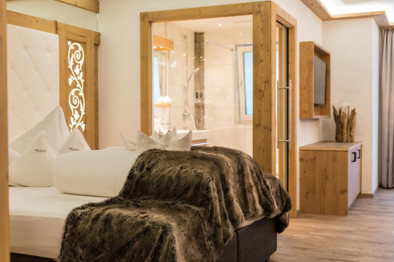 Oberlechtaler Hof Boutique Hotel Holzgau