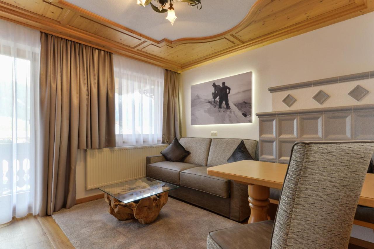 Oberlechtaler Hof Boutique Hotel Holzgau