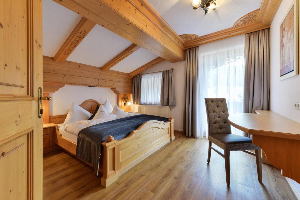 Oberlechtaler Hof Boutique Holzgau
